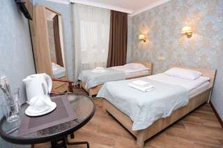 Отель Отель Дружба Pokrovsk Двухместный номер с 2 отдельными кроватями-4